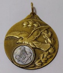 Antiga e linda medalha maçônica comemorativa 33º Aniversário da Loja Progresso e Ordem - Bronze - Medida: 42 mm de diâmetro -