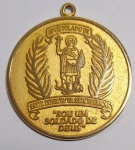 Arte Sacra - Medalha Apostolado de Santo Expedito - ''Um Show De Graça'' - Sou um soldado de Deus'' - Fazia parte do livro Santo expedito ''Um Show De Graça'' - Metal dourado - Fabric.: Piazza - Medida: 4,5 cm de diâmetro.