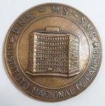Antiga e linda medalha de bronze - Comemorativa, 30 Anos - Aniversário do Instituto Nacional de Câncer (1938-1968) - Rio de Janeiro - Guanabara - Medida: 50 mm de diâmetro x 5mm de espessura.