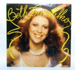 Disco de Vinil - Beth Carvalho, No carnaval - Ano: 1979 - Possui encarte com dedicatória e letra das músicas -