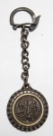 Colecionismo - Antigo e colecionável - Chaveiro Souvenir de Paris - Roger P. Paris - Modele de Pose - Em metal com detalhes em alto-relevo. Medida da medalha: 4,2 cm diâmetro x 0,6 cm espessura.