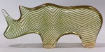 PALATNIK – Escultura cinética representando rinoceronte em resina de poliéster de manufatura Abraham Palatnik. Medindo 7 cm de altura por 16 cm de comprimento. 