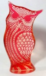PALATNIK – Escultura cinética representando coruja em resina de poliéster de manufatura Abraham Palatnik. Medindo 16,5 cm de altura por 9,5 cm de comprimento. 
