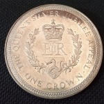 Ilha de Man (Isle of Man) - 1977 - 1 Coroa - 25º aniversário - ascensão da rainha Isabel II /monograma ERII/ - Prata 0.925, 28.28 g,  38.6 mm