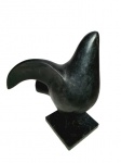 Ceschiatti - Bela escultura "Pomba", feita em bronze patinado, com base em granito preto. Peça assinada na base. Medidas de 34cm x 33cm.