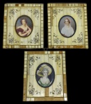 Conjunto de três miniaturas provavelmente pintadas sobre marfim , sendo uma assinada "Dupré" . Molduras em madeira revestidas com tiras de marfim com algumas faltas (no estado). Med. 18 x 16 cm cada uma