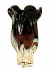Belo vaso em grosso cristal gomado na cor predominante beringela. Med. 26 cm alt e 14 cm diam (boca)