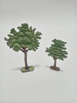Duas árvores em metal pintado. Med. Alt. 9 cm. / 7 cm. Perfeitos.