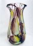 Belíssimo e grande vaso em vidro de murano. Med. 33x17 cm.