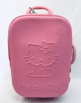 Mala de viagem Hello Kitty, anos 90, sinais do tempo. Med. 60x33x26 cm.