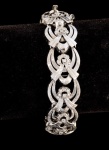 PULSEIRA EM OURO BRANCO 18K COM 66 BRILHANTES 8X8 DE APROX 1,20 QUILATES TOTAL. PESO 44,4 GRAMAS MEDINDO 18,5CM ABERTA X 1,7CM DE ALTURA.Assista ao vídeo.