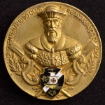 Rara Medalha Comemorativa, Cinquentenário do Clube de Regatas Vasco da Gama, Data 1898/1948, Bronze Dourado com o Escudo Esmaltado, Flor de Cunho.