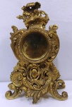 Relogio de mesa em bronze com banho de ouro - ANSONIA - Marcas do tempo - Corda travada . Mede: 20x12 cm 