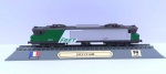 Belíssima miniatura de locomotiva super detalhada em metal c/ partes plásticas, escala 1/160  c/ base/trilho expositora personalizada. SNCF CC 6500 - FRANÇA  - Aprox. 16 cm.