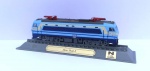Belíssima miniatura de locomotiva super detalhada em metal c/ partes plásticas, escala 1/160  c/ base/trilho expositora personalizada. SHAO SHAN 8 - CHINA  - Aprox. 16 cm.