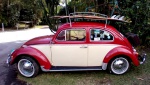 DIVERSOS - Um (1) automóvel modelo Fusca 1962, nas cores creme e vermelho, motor 1300, restaurado, documentos em dia, acompanha duas pranchas de surf. Retirada em Guapimirim, a combinar.