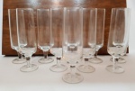 Elegante conjunto composto por 10 taças para champanhe em antigo vidrão de tonalidade translúcida em excelente estado de conservação. Ótima manufatura. Medem 16 x 5,5 cm cada.