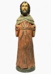 Rara e antiga linda escultura representando bela imagem de São José finamente executada á mão em madeira nobre policromada de excelente qualidade escultórica. Mede 30 cm de altura. Bom estado de conservação. Brasil meados do Século XX.