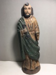 Rara e antiga linda escultura representando bela imagem de São Judas finamente executada á mão em madeira nobre policromada de excelente qualidade escultórica. Mede 31 cm de altura. Bom estado de conservação. Brasil meados do Século XX.