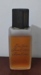 Antigo Perfume francês Estée Launder Private Collection Perfum Cologne com excelente fragrância com 2 FL. Oz. -  Alt.12cm com a tampa - pequena falta no conteúdo. No estado.