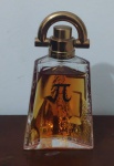 Antigo Perfume  Francês da GIVENCHY  PI - com ínfima evaporação - alt. 10cm
