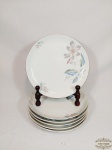 Jogo de 6 pratos Rasos Floral Porcelana Steatiata..Medida: 24,5 cm diametro