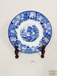 Prato Decorativo em Porcelana Inglesa Woods & Sona Cena Campestre . Medida: 23 cm diametro . apresenta  marcas na parte de traz. Prato fundo
