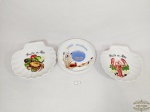 Lote 3 Petisqueiras  e, forma de conha em Porcelana  francesa .. Medida: 14,5 cm diametro e 2 Formato conchas 14,5 cm x 14 cm.