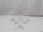 Jogo de 6 tulipas para cerveja em demi-cristal incolor. Medindo 23cm de altura x 7cm de diâmetro de boca.