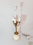 Abajour de Mesa 4 Lampadas com base em Aluminio Pintado. Medida: 55 cm altura