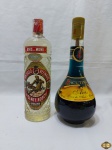 Lote de 2 garrafas de licor de Anis, lacradas.