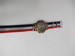 Relógio de pulso Magnum, com bússola, funcionando, com algumas marcas no vidro, no estado, caixa (4 cm)