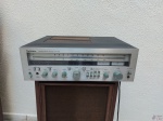 Receiver Technics, modelo SA-T550. Liga normalmente.