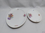 Jogo de 2 travessas ovais rasa em porcelana tcheca floral com friso ouro. Medindo a maior 37cm x 26cm.