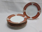 Jogo de 6 pratos sobremesa em porcelana Schmidt borda estampada e friso ouro. Medindo 19,5cm de diâmetro. Uma das peças com leve bicado.
