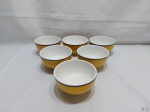 Jogo de 6 bowls em porcelana italiana pintada à mão. Medindo 13,5cm de diâmetro x 8cm de altura.