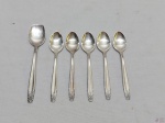 Jogo de 5 colheres de chá com colher de açucareiro em prata 90 Eberle, modelo 1215. Medindo a colher de chá 12cm de comprimento.
