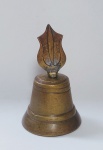 Antigo Sino/Sineta em Bronze - Conforme fotos - Medida: 10 cm de altura x 5,5 cm de diâmetro.