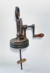 Antigo Misturados de Líquido à manivela - Em ferro - Medida: 29 cm de comprimento.