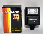 Flash Eletrônico MERAGE 222 M - Sem uso! Na caixa original - Medida: 11 x 7,5 cm.