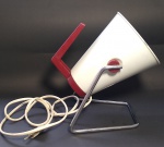ANTIGO Aparelho de fisioterapia - PHILLIPS - Estrutura em metal e plástico rígido  - Não possui lâmpada - Podendo ser utilizado também como uma belíssima luminária - Medida: 24 x 17 x 18 cm.