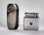 Dois lindo isqueiros um da marca Monopol  necessitando de gás e pedra - Isqueiro em formato de águia centelhando mas necessita de gás.