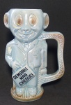 Antiga e Rara Caneca de Porcelana - Cerâmica STA Izabel - Em resina cintilante - Representando Antigo Grupo Carnavalesco ''G.R B.C. Demorei mas Cheguei'' - Comemorativa ao 1º Festival de Refrigerante 1981 - Obs: Possui pequena perda na parte da borda (parte interna) - Conforme Fotos.
