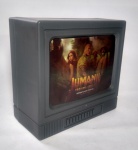 Colecionável - Balde de Pipoca no formato de Televisão antiga. ''Cine Mark'' . Representando filme JUMANJI Próxima fase - Plástico rígido - Retrato luminoso - Medida da Tv : 19 x 19 x 17 cm.