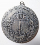 MEDALHA - Antiga e colecionável Medalha de 2º lugar de tiro de fuzil. 300 M deitado.  Comissão de desportos do Exercito Brasileiro 1969.  Material:  Bronze Cinzelado - Medida: 5 cm diâmetro X 0,5 cm espessura.