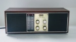 Antigo e conservado Rádio transistor  AM - FM -  EVADIN  RC - 603 -  110 - 220 Volts - Caixa em madeira.  Funcionando . Anos 80 . Medida: 30 x 12 x 12 cm.