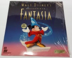 LASER DISC - LD - Walt Disneys Masterpiece : Fantasia - disco duplo - internacional - Acompanha encarte - Medida: 31,5 x 31,5 cm.
