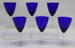 DEMI CRISTAL - Lote de 6 taças em delicado demi cristal com bojo azul, fuste e base circular em demi cristal incolor translucido. Med. 14 cm.