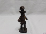 Arte Popular - Zé Caboclo Filho, escultura de barro cozido, figura de homem, alt. 13,5 cm.