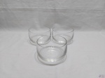 Lote de 3 bowls em cristal incolor. Medindo 12cm de diâmetro de boca x 7,5cm de altura.